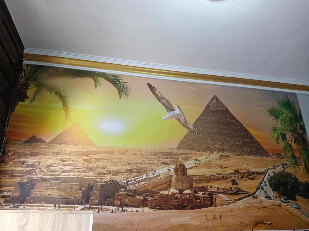 Mesho Falcon Pyramids View Inn Kafret el-Gabal Exterior foto